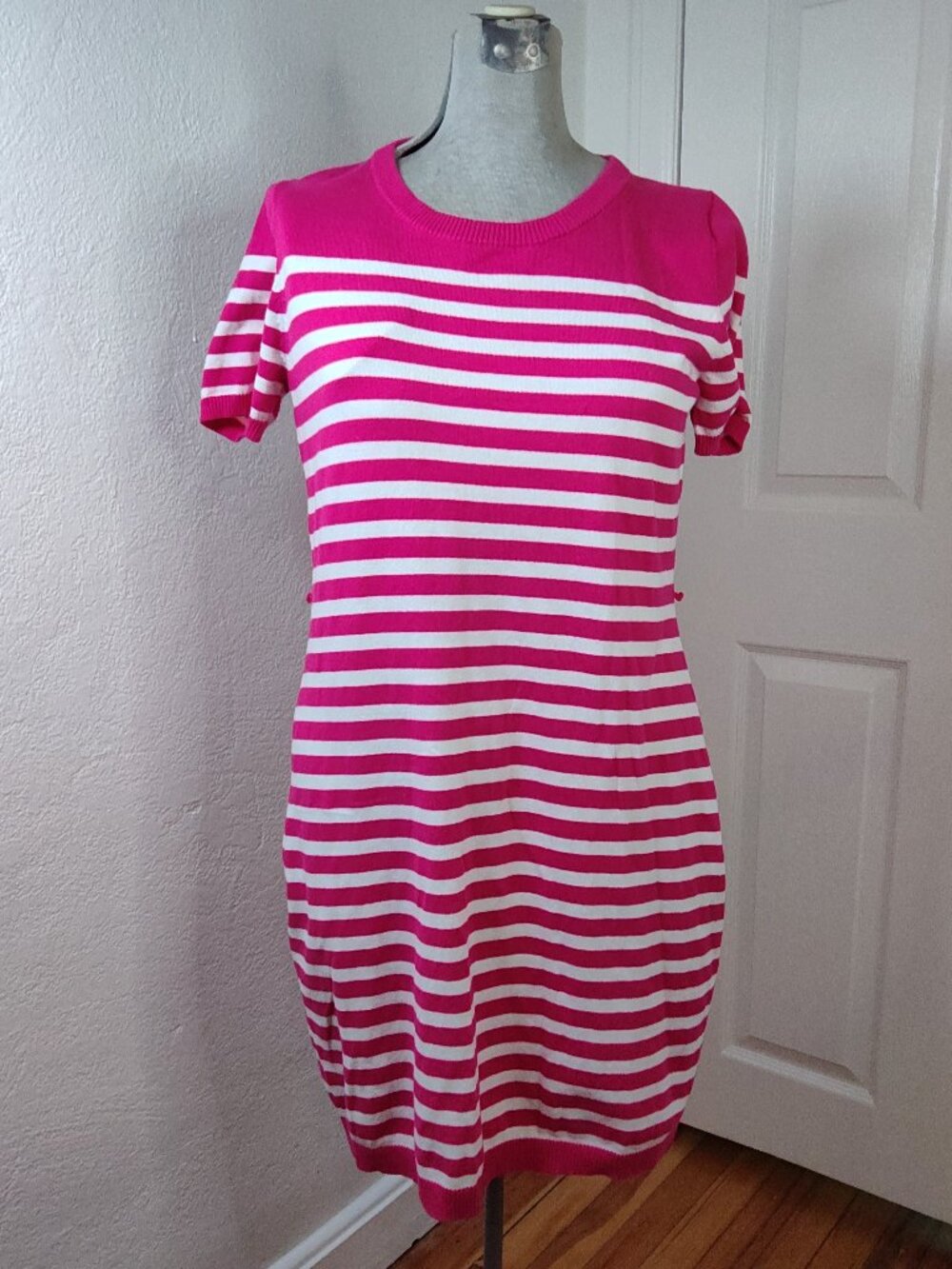 Calvin Klein L pink and white stripe short sleeve sweater dress
